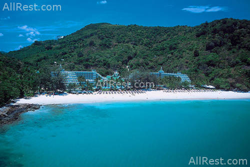 Le Meridien Phuket Beach Resort 